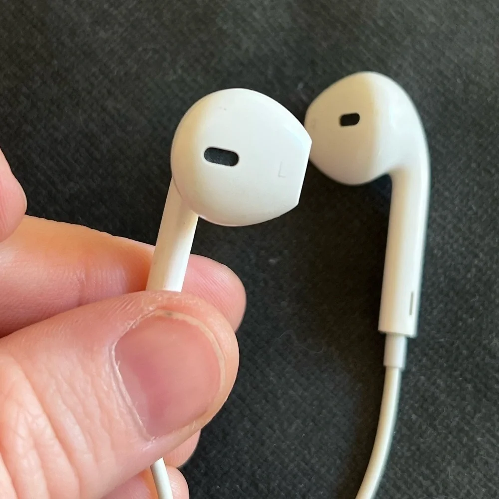Apple EarPods Wired Headphones with 3.5mm Jack | Built-in Mic & Remote | White